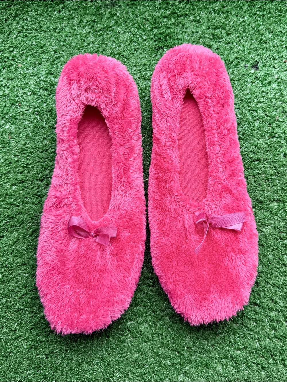Hot Pink Fuzzy Plush Bow House Slippers Women's US 9.5-10.5 Cozy Indoor Shoes